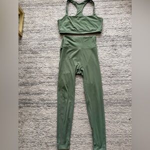 SET Active Sage Green Luxform Set (bra + leggings)